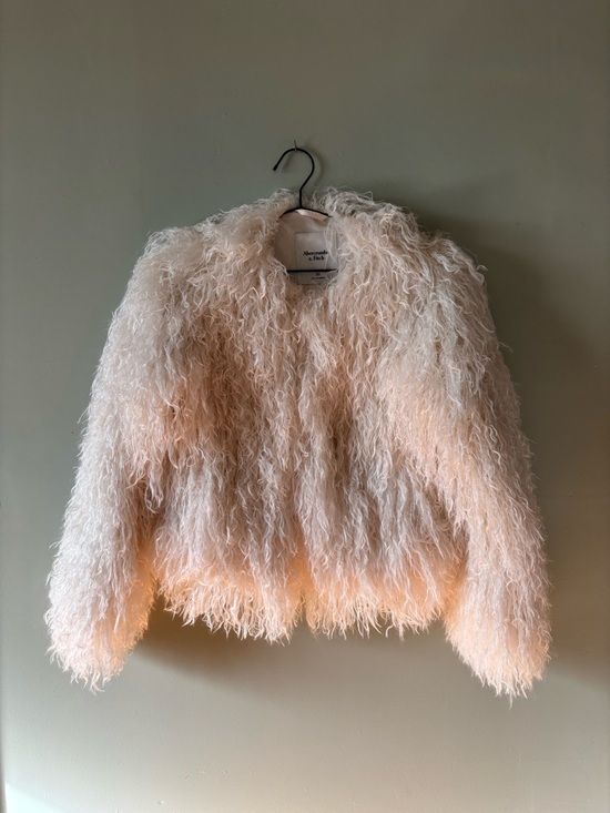 Abercrombie & Fitch Jackets & Blazers - NWT Abercrombie & Fitch Shaggy Faux Fur Cream Coat
